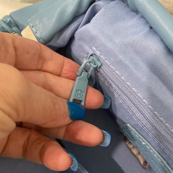 NWT Badgley Mischka Vegan Leather Wrapped Frame Clutch Removable Chain Strap - Picture 11 of 15